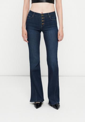 Клешеные джинсы
