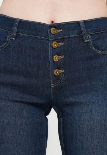 Клешеные джинсы