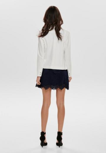 Блейзер с накладными карманами