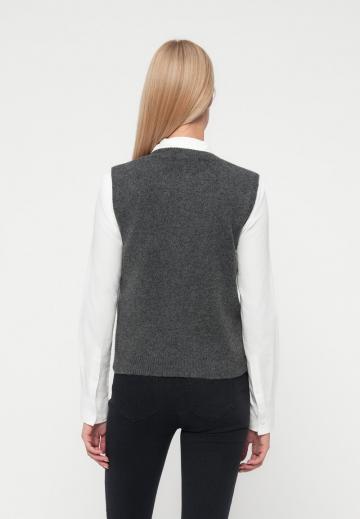 Пуловер без рукавов