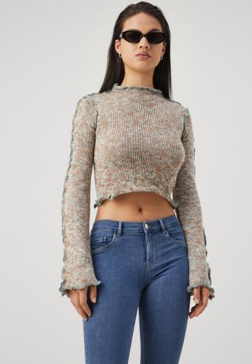 Узкие джинсы