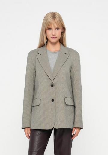 Длинный блейзер