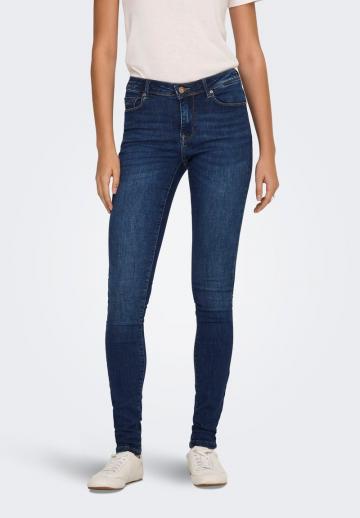 Узкие джинсы