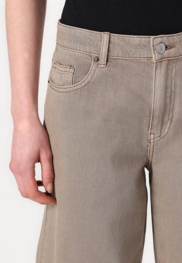 Джинсовые шорты