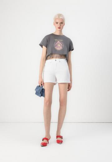 Джинсовые шорты