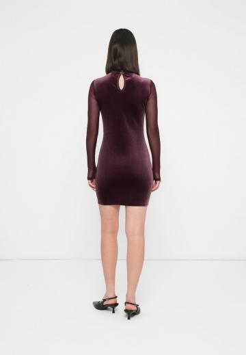 Коктейльное платье