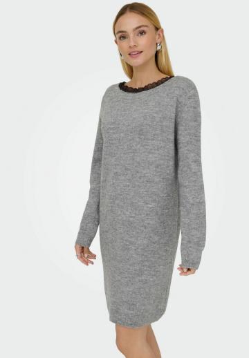 Вязаное платье