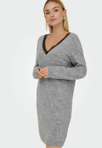 Вязаное платье