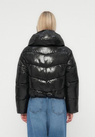 Зимняя куртка