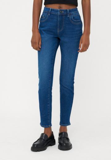 Узкие джинсы