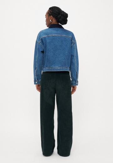 Джинсовая куртка