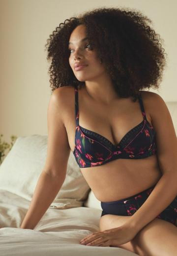 Бюстгальтер