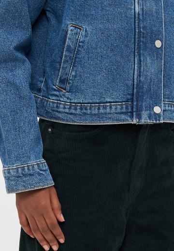 Джинсовая куртка