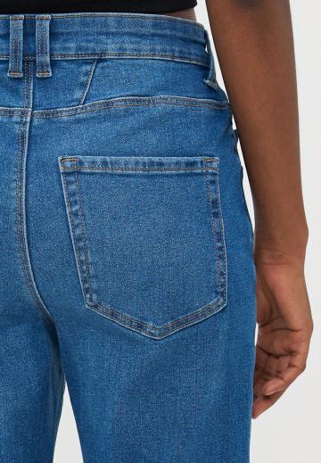 Клешеные джинсы