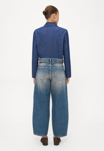 Прямые джинсы