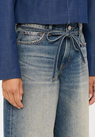 Прямые джинсы
