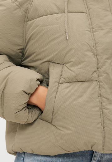 Зимняя куртка