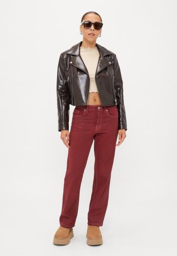 Прямые джинсы