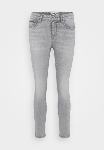 Узкие джинсы