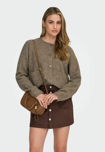 Вязаная кофта