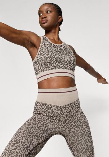 Спортивный топ