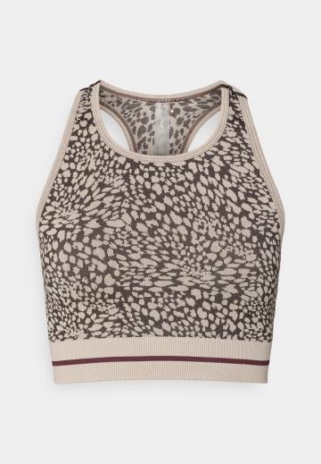 Спортивный топ