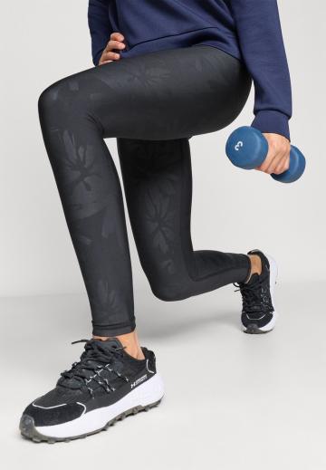 Спортивные штаны