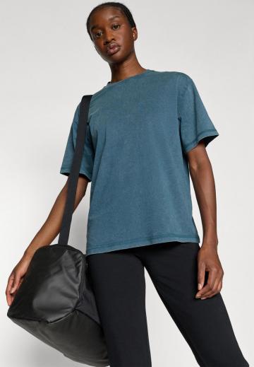 Спортивная майка