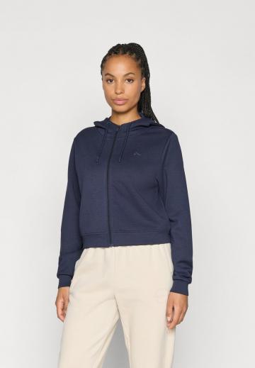 Спортивная толстовка