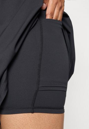 Спортивное платье