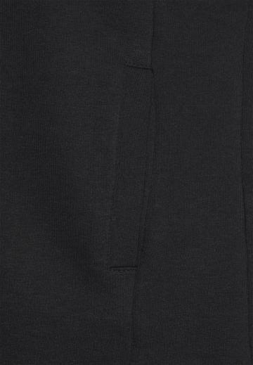 Спортивная толстовка