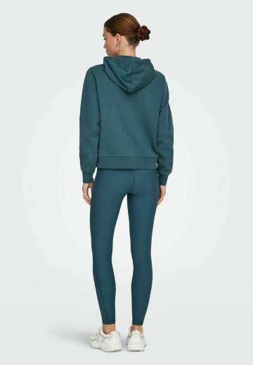 Спортивная толстовка