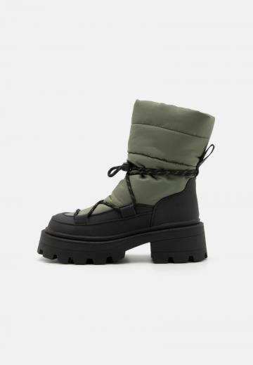 Зимние ботинки