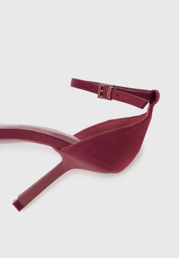 Туфли с ремешком