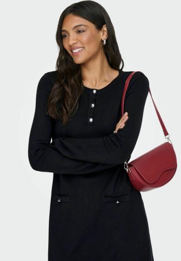 Вязаное платье