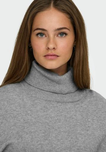 Вязаное платье