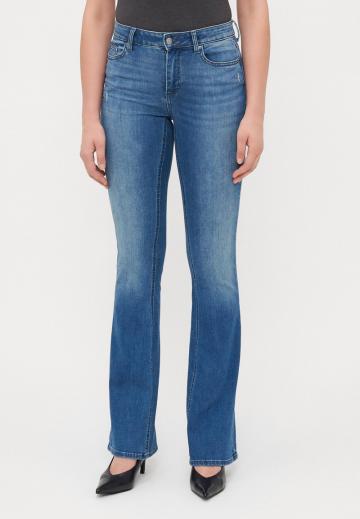 Клешеные джинсы