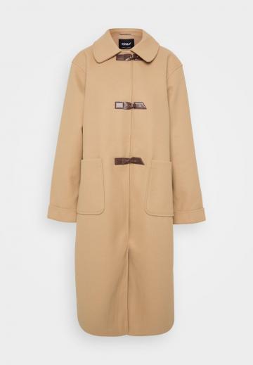 Шерстяное пальто