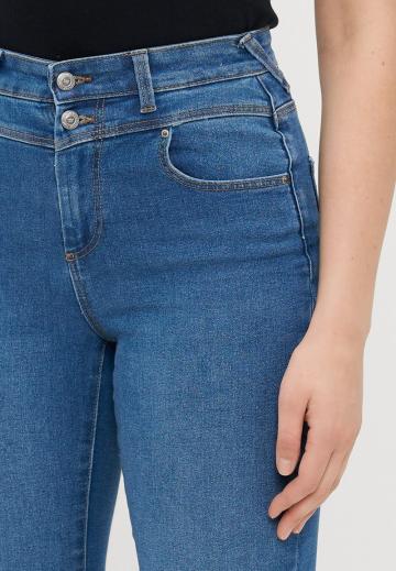 Клешеные джинсы