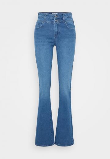 Клешеные джинсы