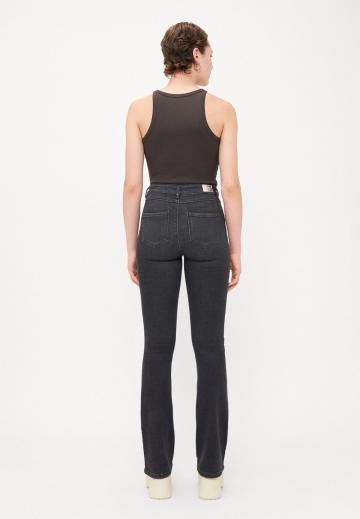 Клешеные джинсы