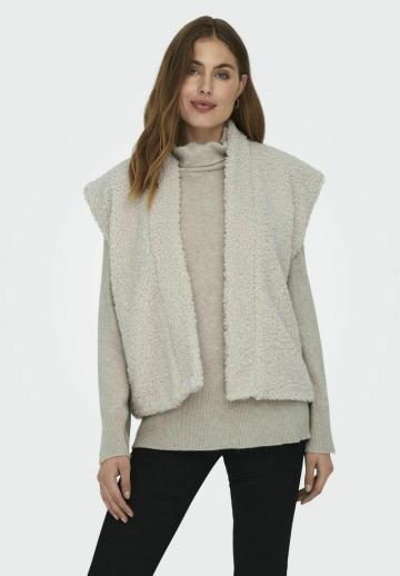 Пуховой жилет