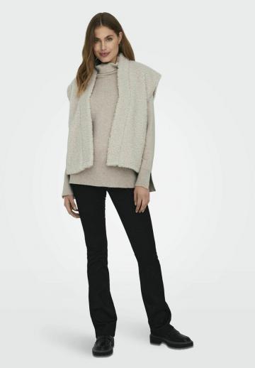 Пуховой жилет