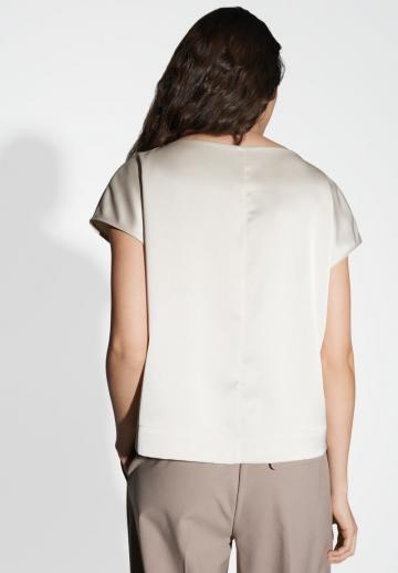 Атласная блузка