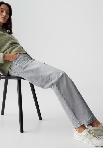 Прямые джинсы