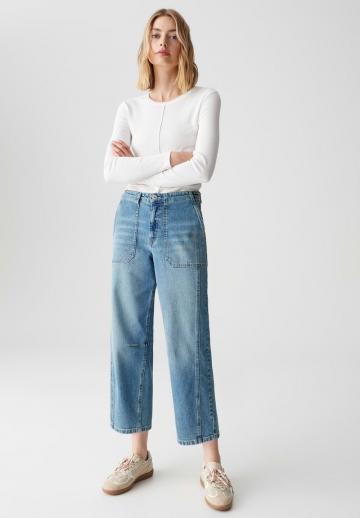 Короткие джинсы