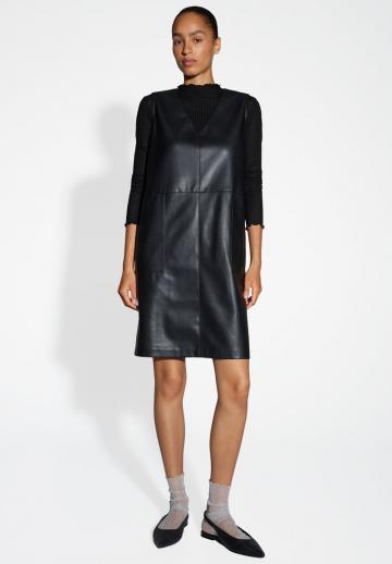 Короткое платье