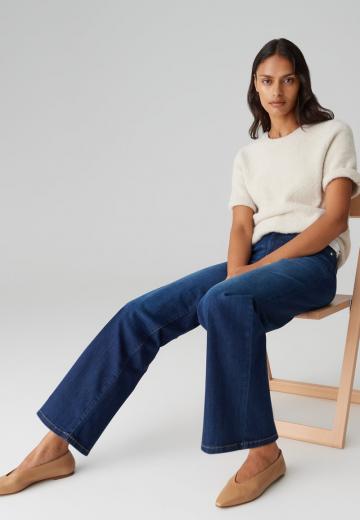 Клешеные джинсы