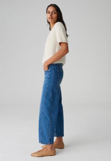 Короткие джинсы