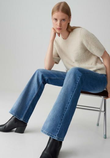 Прямые джинсы